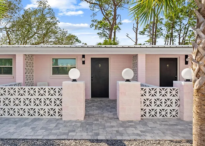 The Pink Flamingo