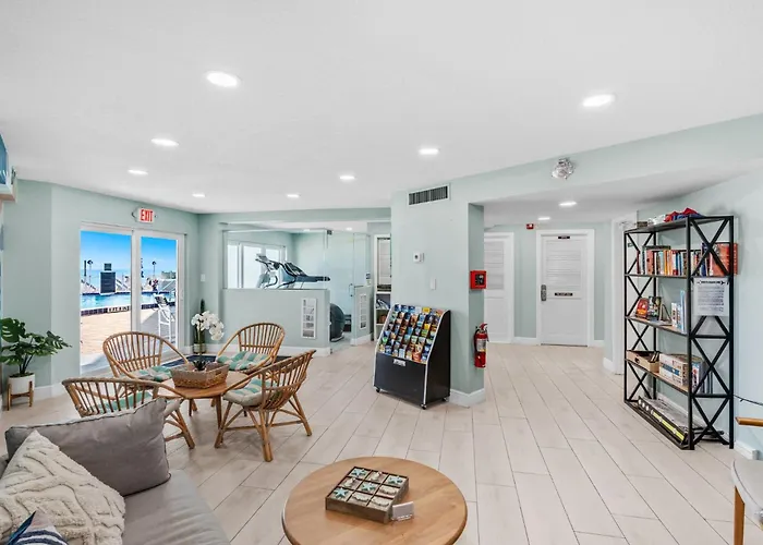 Paradise Beach Club - Oceanfront Ground Floor Condos With Heated Pool Pets Welcome