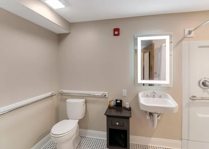The Port Inn - Port St Joe, An Ascend Collection Hotel