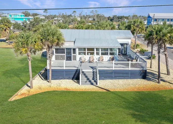 Caroline'S Cottage By Pristine Properties Vacation Rentals