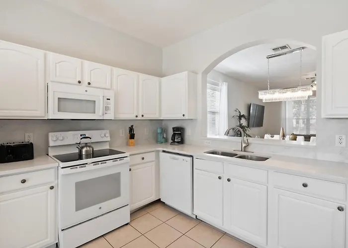 2605 Daulby S