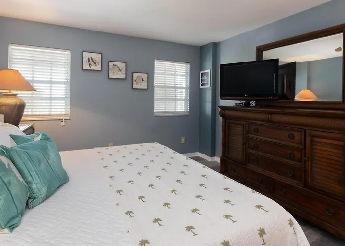 2402 Ocean Pointe
