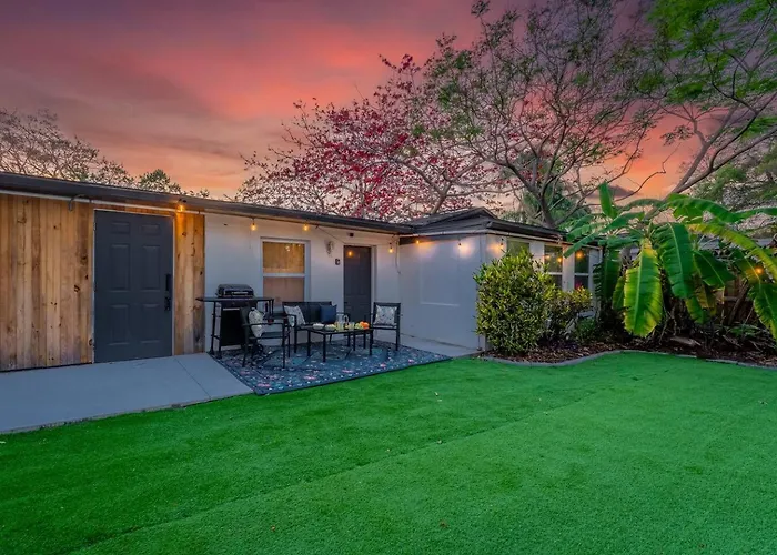 New! Clearwater Gem, 10 Min To Beach, 2 Min To Downtown Dunedin, King Bed