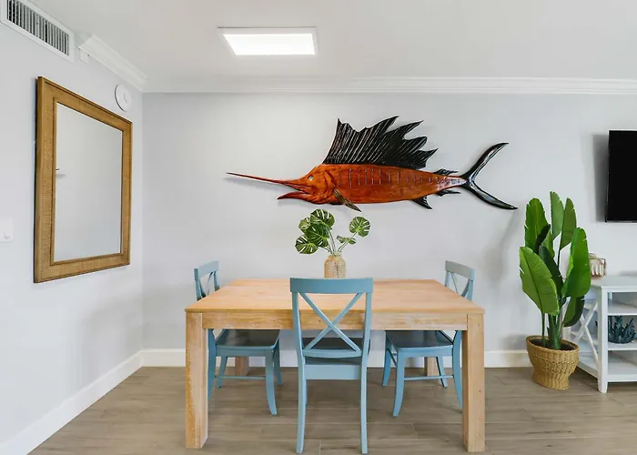 Sailfish Suites 1 - Waterfront & Pet Friendly