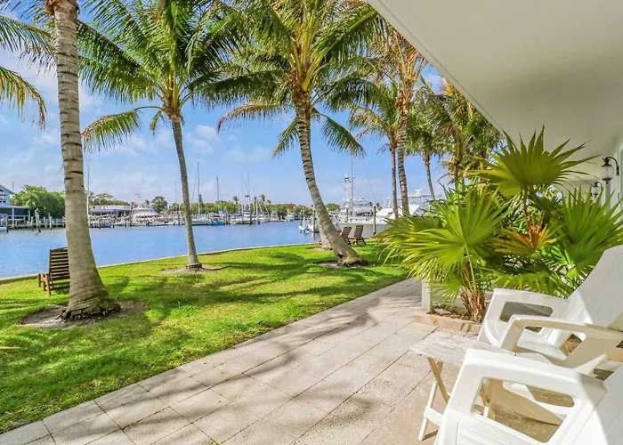 Sailfish Suites 5 - Waterfront Lodging