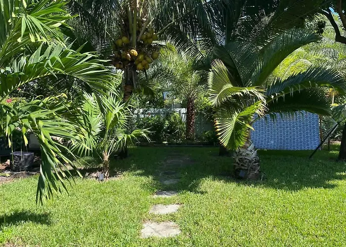 Biscayne Park Guest House