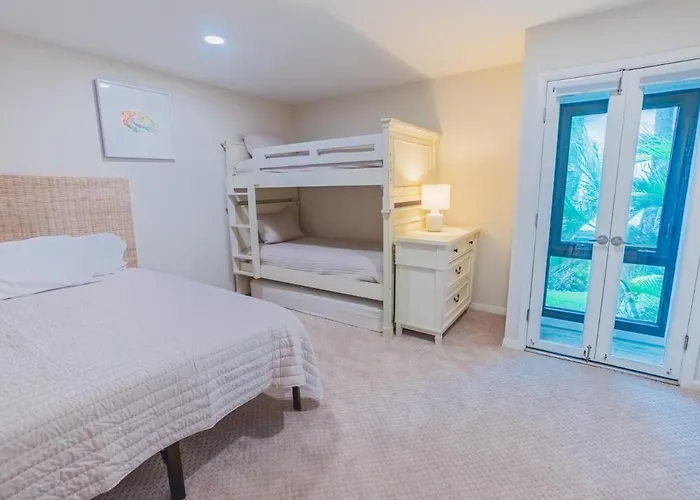 Breezy Beachside Views! Heated Pool & Pickleball!