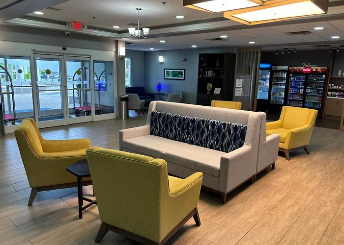 Holiday Inn Express & Suites Cocoa By Ihg