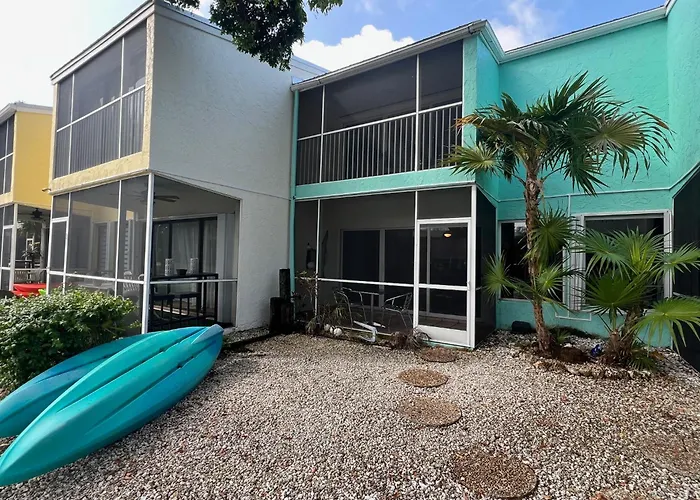 Full Time Lic Mgr - 2 Bed 2 Bath Villa - Oceanfront Beach Resort - Saltwater Lagoon
