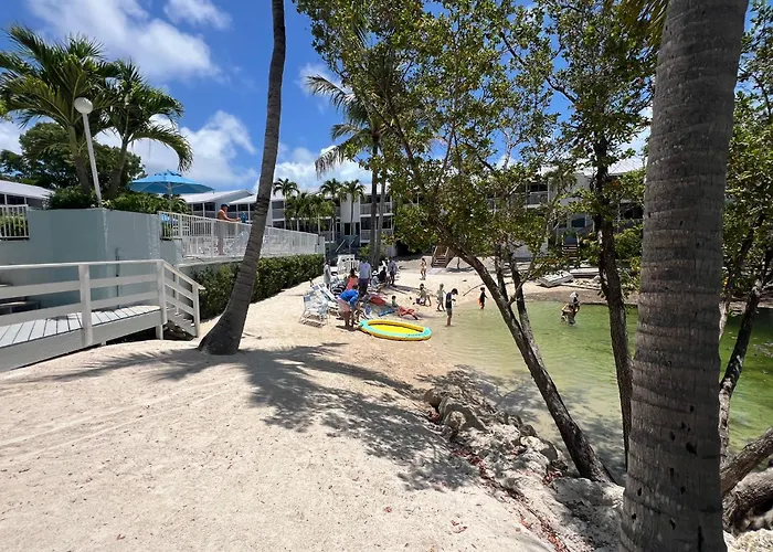 Full Time Lic Mgr - Modern Oceanfront Condo! Beautiful Ocean Views! Beach Resort! 2 King Beds!