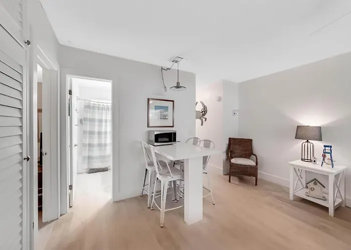 Beach Apart By Dream Vacation Unit 1