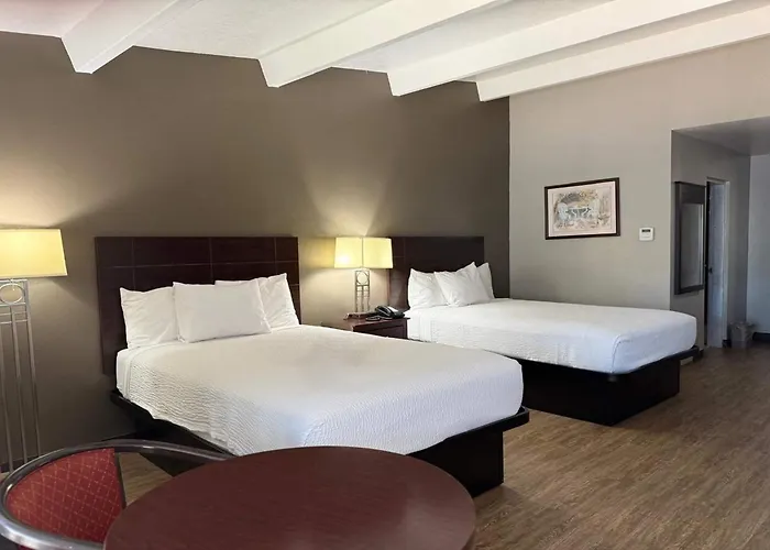 Travelodge By Wyndham Lakeland