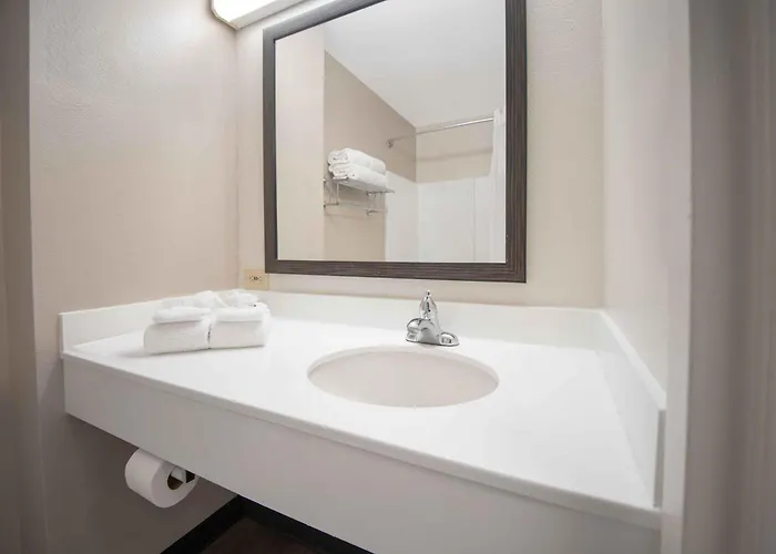 Extended Stay America Suites - St Petersburg - Clearwater - Executive Dr