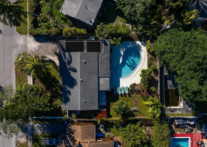 La Villa Aventura! North Miami'S Finest!