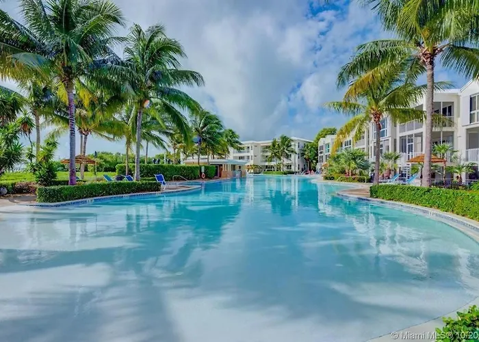 Full Time Lic Mgr - Modern 4 Bed 4 Bath Villa - Upscale Oceanfront Resort - Indoor Pickleball - Speakeasy!