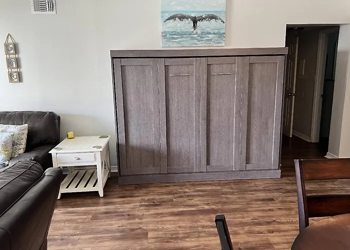 Islandwood Condos Unit 104
