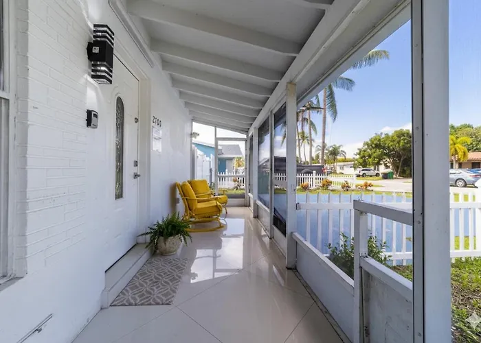 Heated Private 3 Bdrm Pool Villa In Ft Lauderdale