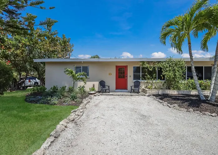 Bos Beach Bungalow