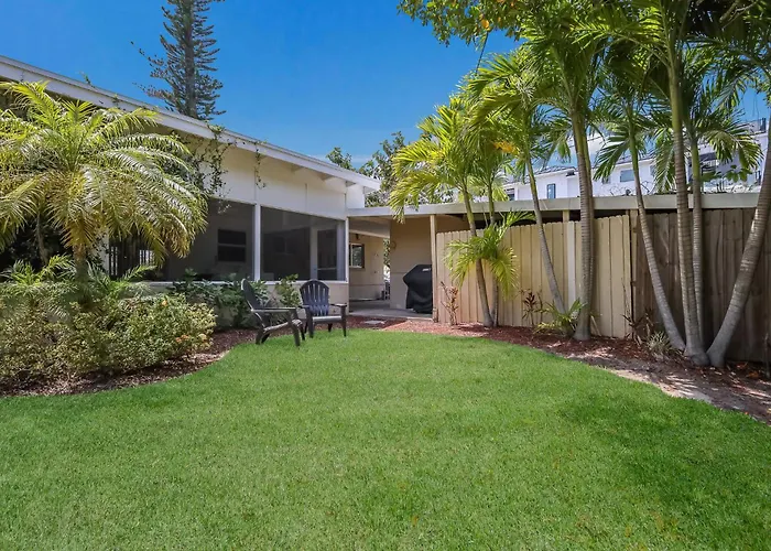 Bos Beach Bungalow