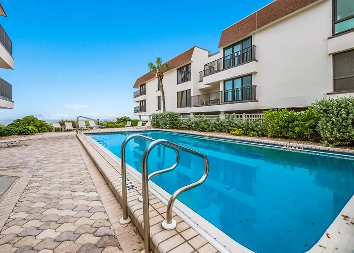 Waters Edge 205