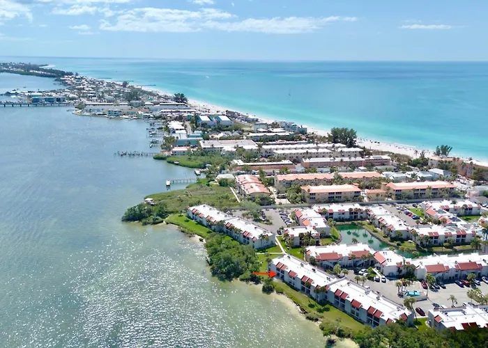 Beach And Bay Getaway
