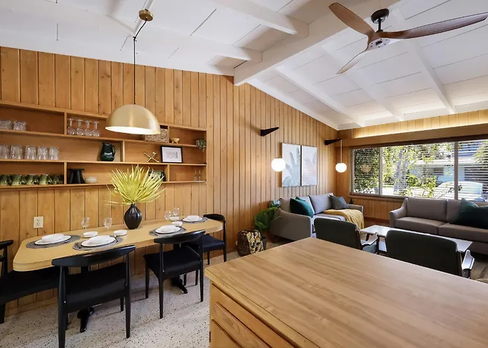 Bo's Beach Bungalow