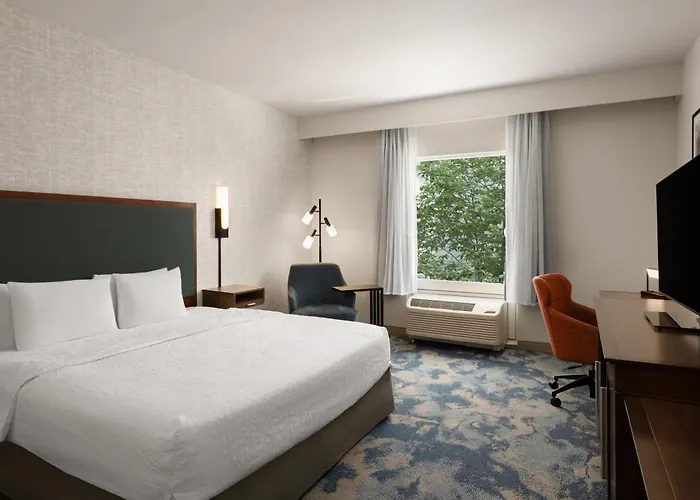 Hampton Inn&Suites - DeLand