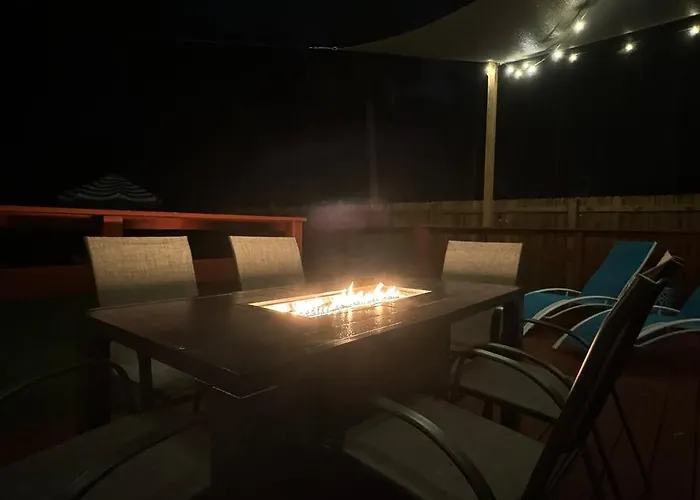 Retro Retreat - Waterfront