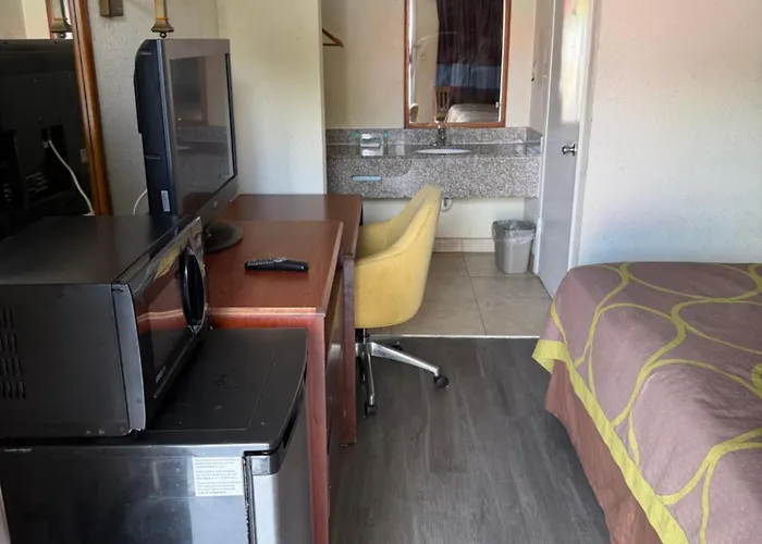 Economy Inn Jax-Op