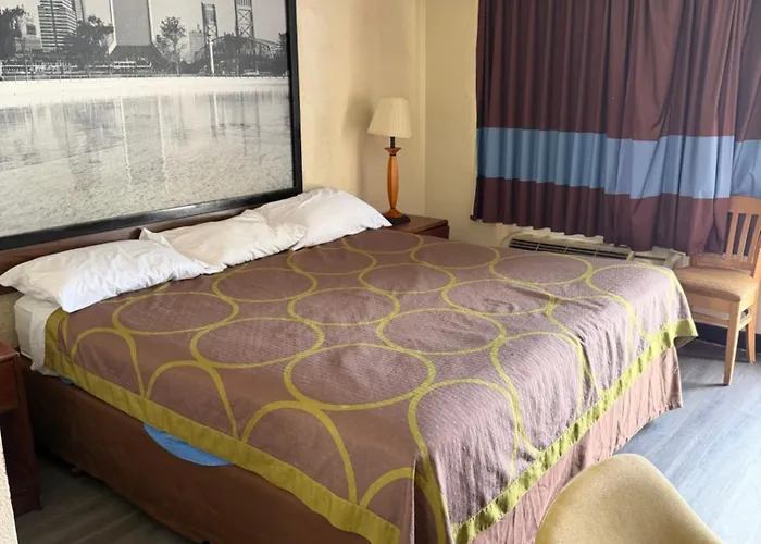 Economy Inn Jax-Op