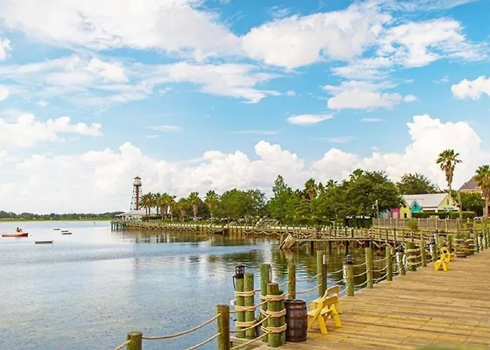 The Villages Sumter Landing With Lanai & Patio!