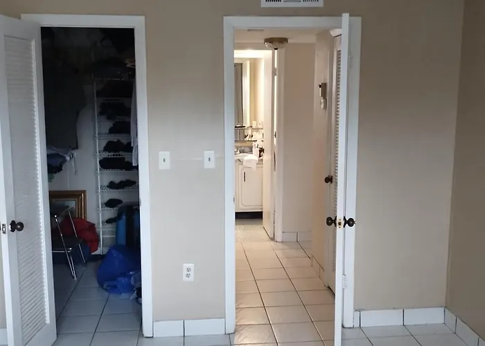 1 Bedr Condo At Sunrise , Long Term