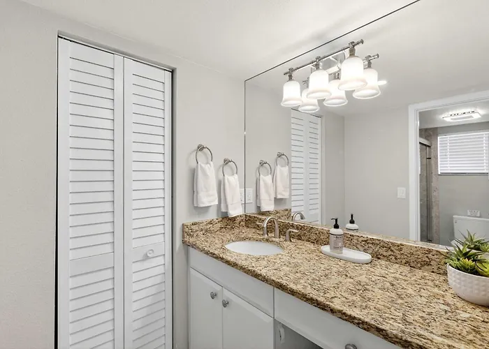 Luxury Beachfront Retreat On Longboat Key