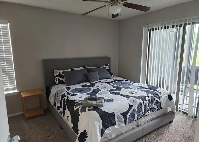 1St Floor King Bed Beach Mayo Clinic Pets Welcome
