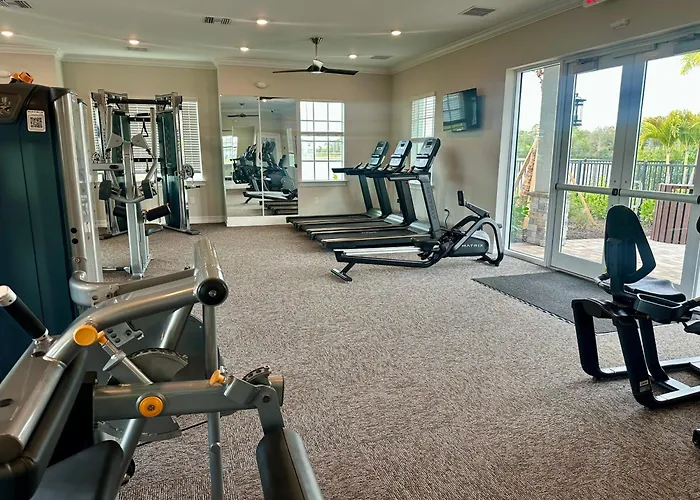 The Luxury New Modern Home 3-Br - Heated Pool, Gym Close To Downtown, Top Golf