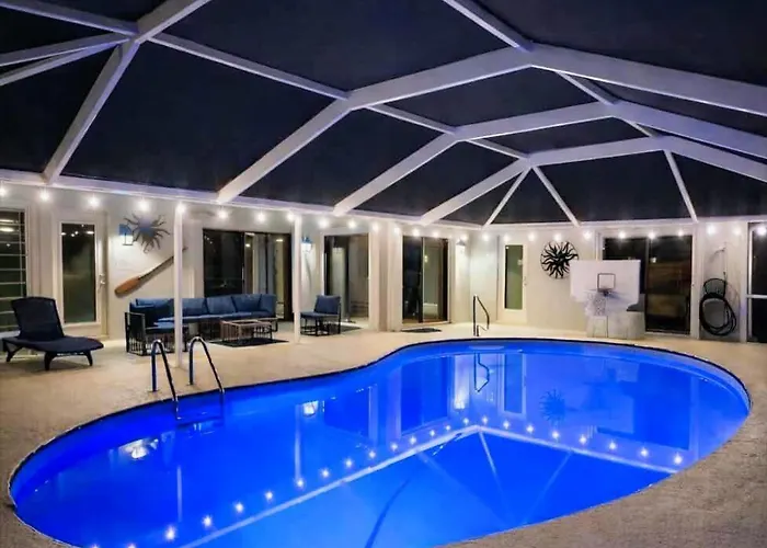 Luxury Pool Home With Private Screened Patio Family Friendly In Wellington