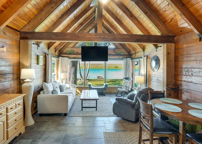 Dock & Views! Waterfront Cabin On Lake Okeechobee