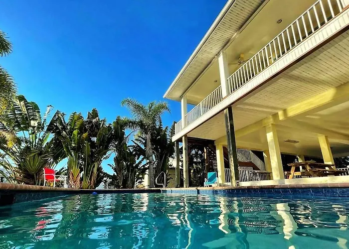 3 Bed 3 Bath Home On Quiet Canal With Heated And Chilled Pool