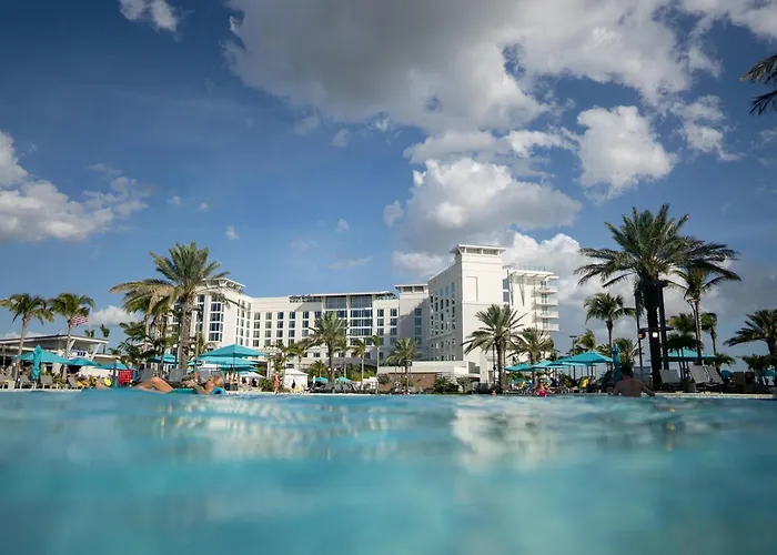 Sunsuites Villas At Sunseeker Resort, Curio By Hilton