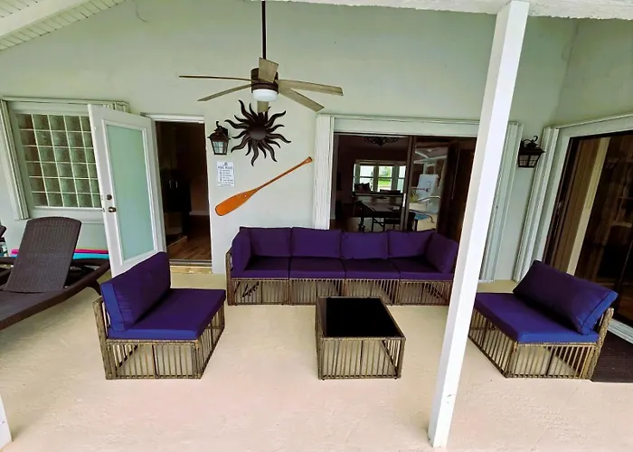 Luxury Pool Home With Private Screened Patio Family Friendly In Wellington