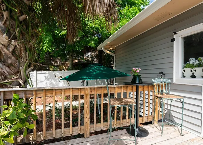 Historic Melbourne Retreat Near River And Dining