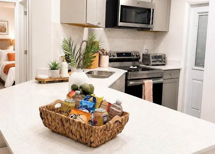 The Coqui Hideaway - Holiday Escape Near Fll, Beach & Cruise Port