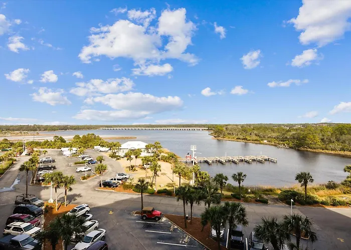 Pinnacle Port A502 - Updated 3 Bedroom3 Bathroom Sleeps 8. Free Fun Boat Ramp Access