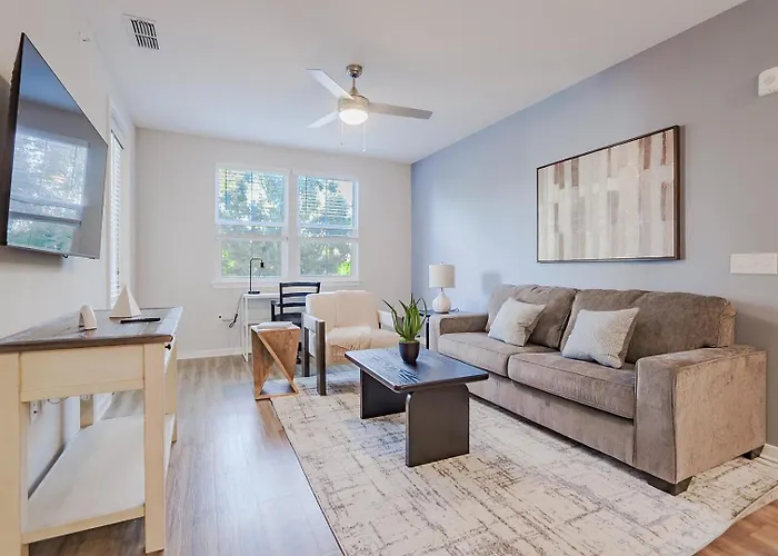 Landing Chic 1Bd Gym Pool