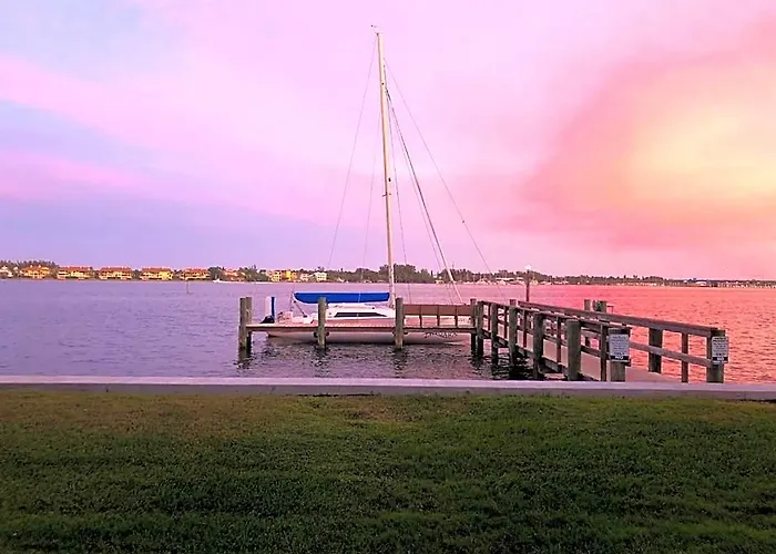 Anna Maria Island Beach Palms 6B