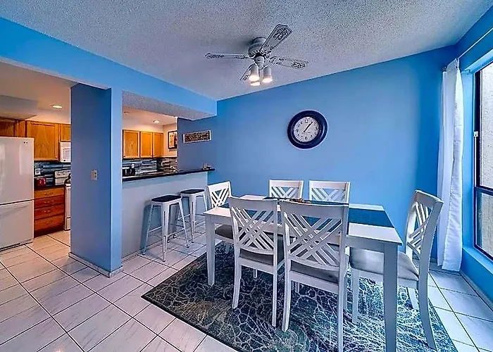 Siesta Key Beach - 2 Bedroom - 3 Beds - 3 Bathroom Duplex With Heated Swimming Pool