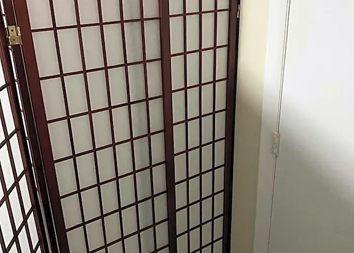 Private Cubicle - Single Bed - Mixed Shared Dorm - Miami Airport