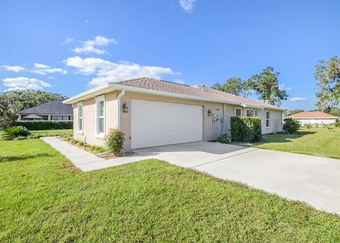 Withlacoochee Trail Getaway - Private Pool - 3Bedrooms