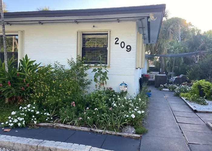 Cozy Private Studio 2 Blocks From Pompano Beach