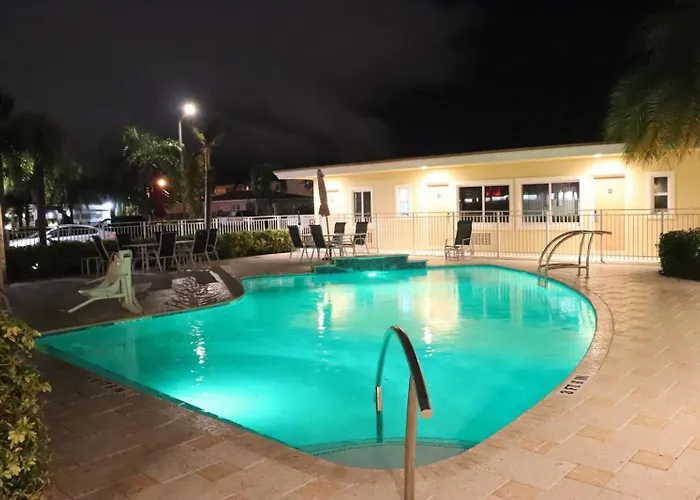 Curtis Inn & Suites